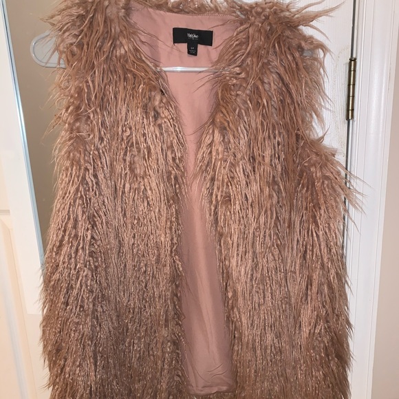 Mauve Faux Fir Vest - Picture 2 of 4